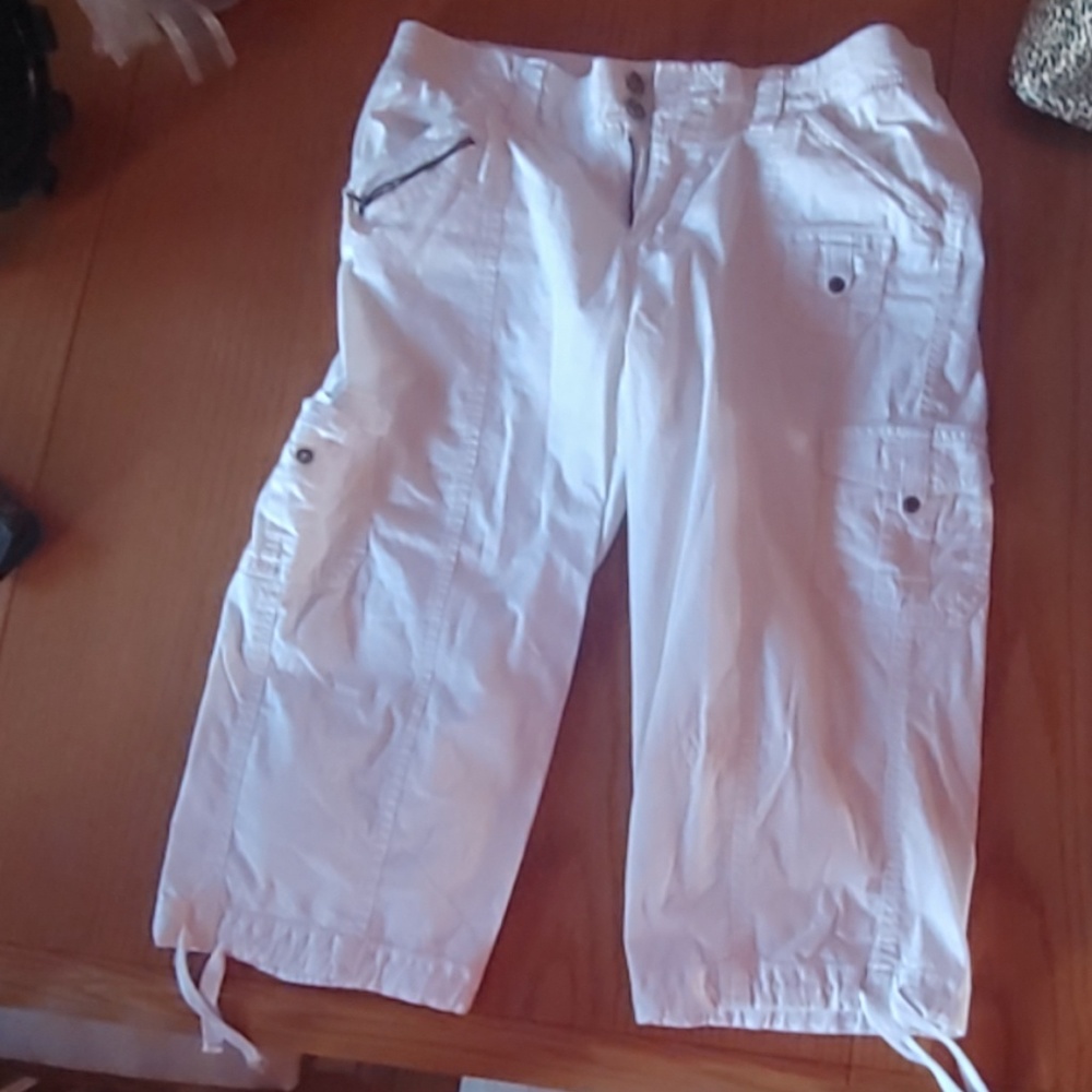 Capri pants